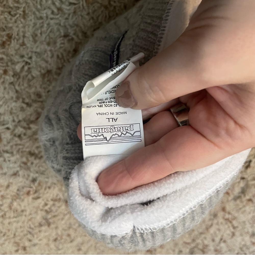 Patagonia Wool Beanie Hat One Size - Picture 3 of 4